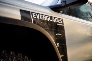 2022 Ford Bronco® Everglades™ Desert Sand 
